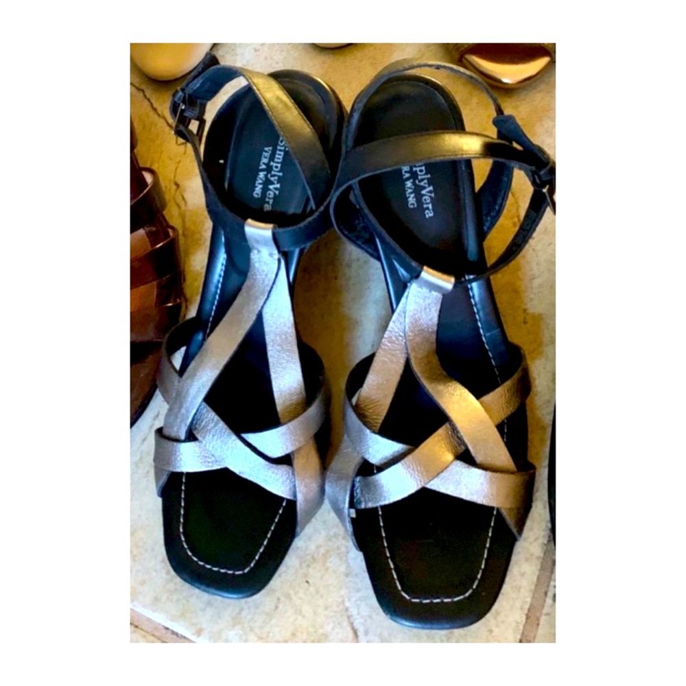 Vera Wang Size 8